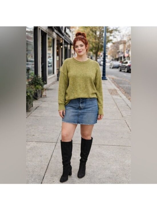 Old Navy Sweaters - Old Navy Small Olive Green Women's Sweater